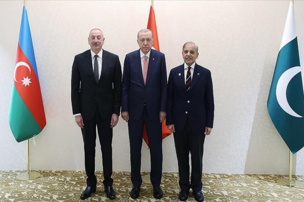 Azərbaycan, Türkiyə və Pakistan liderlərinin Laçında üçtərəfli Zirvə görüşü keçirilib - YENİLƏNİB-1