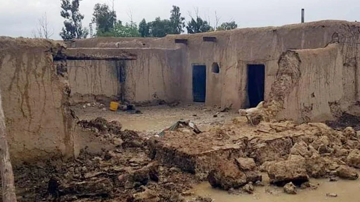 Pakistanda fırtına faciəsi: 25 nəfər həyatını itirib