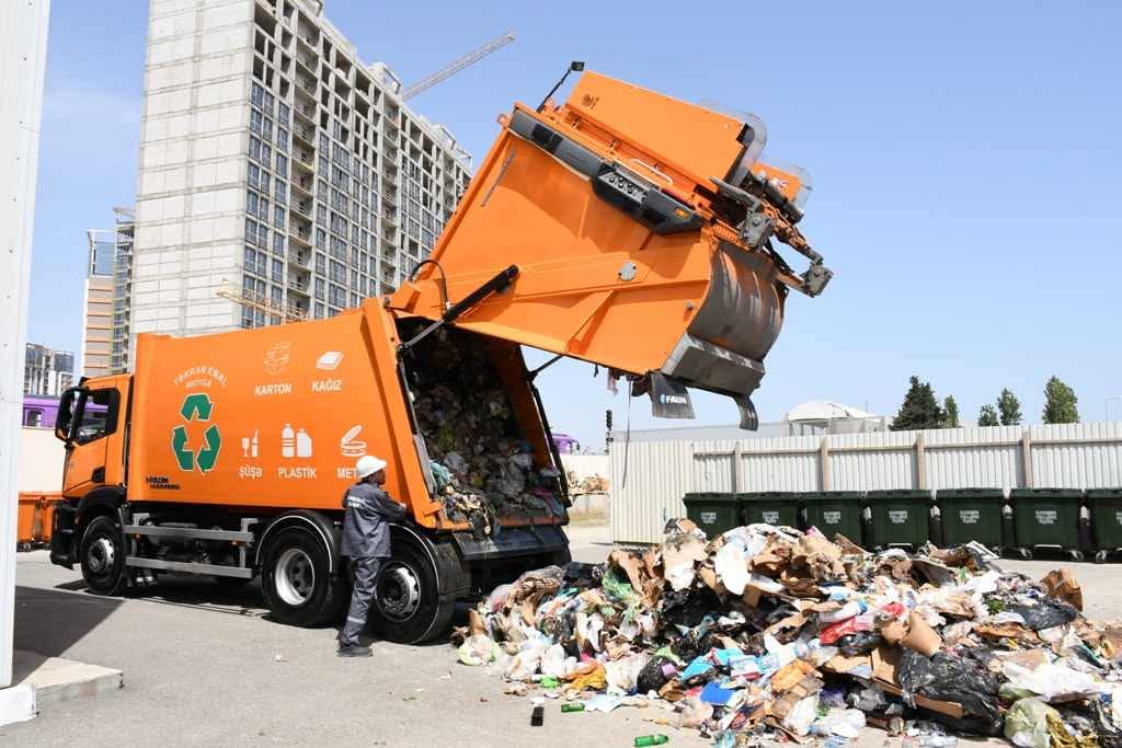 Paytaxtda kommunal layihənin uğurlu tətbiqi davam edir