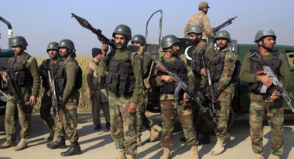 Pakistan və Əfqanıstan arasında toqquşma...