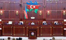Milli Məclisin iclası başlayıb