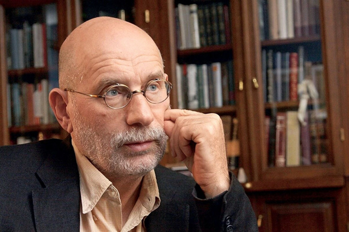 Rusiyalı yazıçı Boris Akunin barəsində cinayət işi məhkəməyə göndərilib