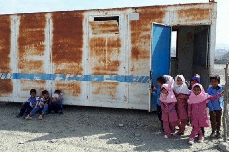 Ərdəbildə minlərlə sinif otağı çatışmır