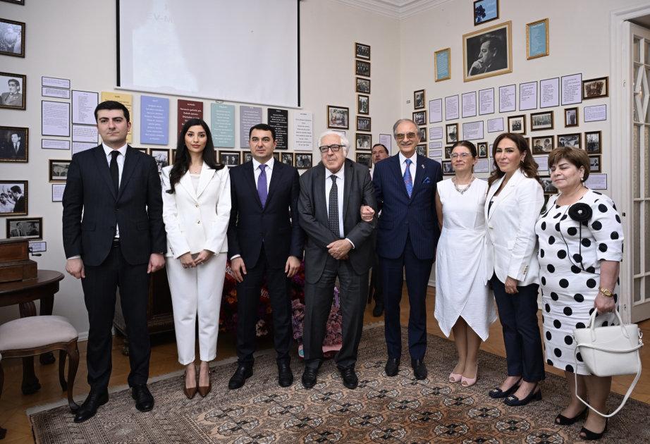 Bakıda Xalq şairi Rəsul Rzanın ev-muzeyi açılıb