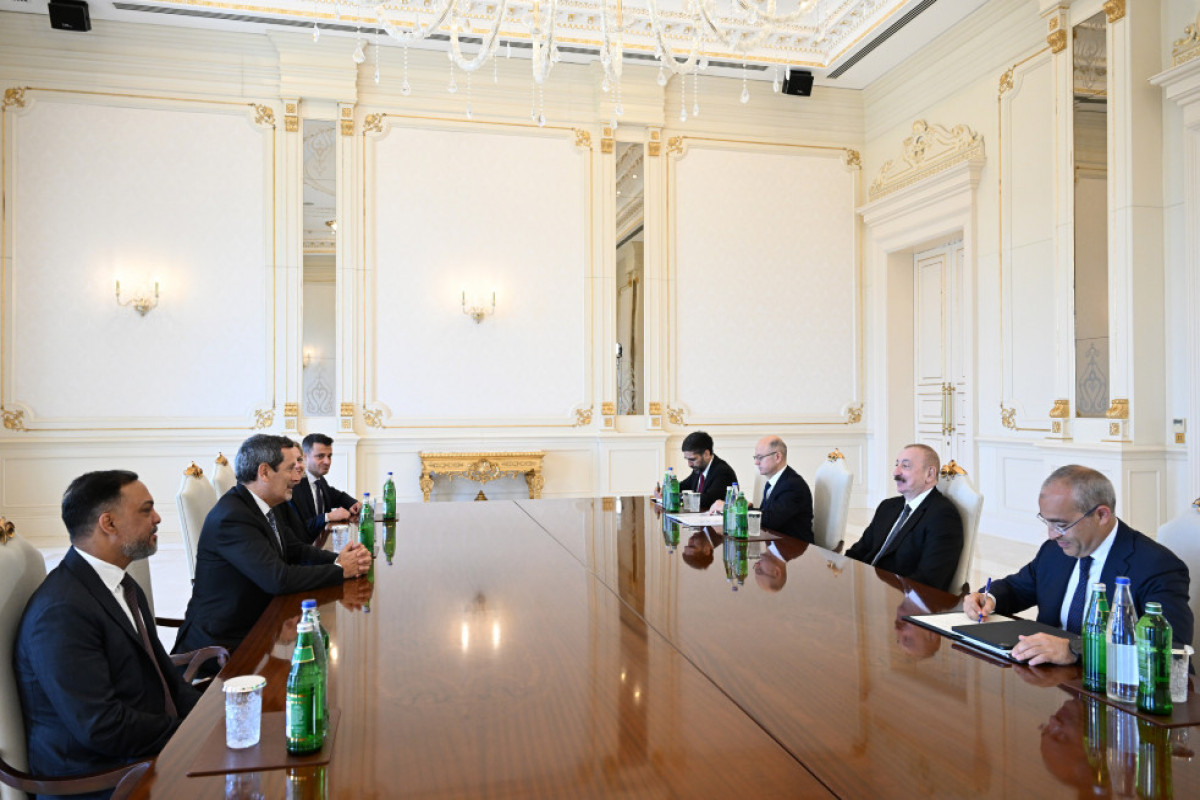 Prezident İlham Əliyev “Schlumberger Overseas S.A” şirkətinin baş icraçı direktorunu qəbul edib - YENİLƏNİB