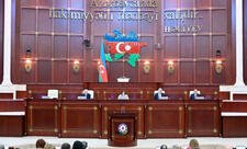 Milli Məclisin növbədənkənar sessiyası çərçivəsində ilk iclası başlayıb