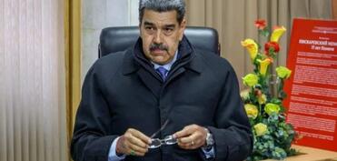 Maduro Starmerin bəyanatını “ağılsızlıq” adlandırıb