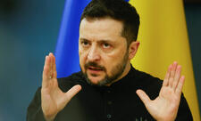 Zelenski: Macarıstan Qərbi Ukraynaya sülhməramlı yeritmək üçün kəşfiyyat aparıb