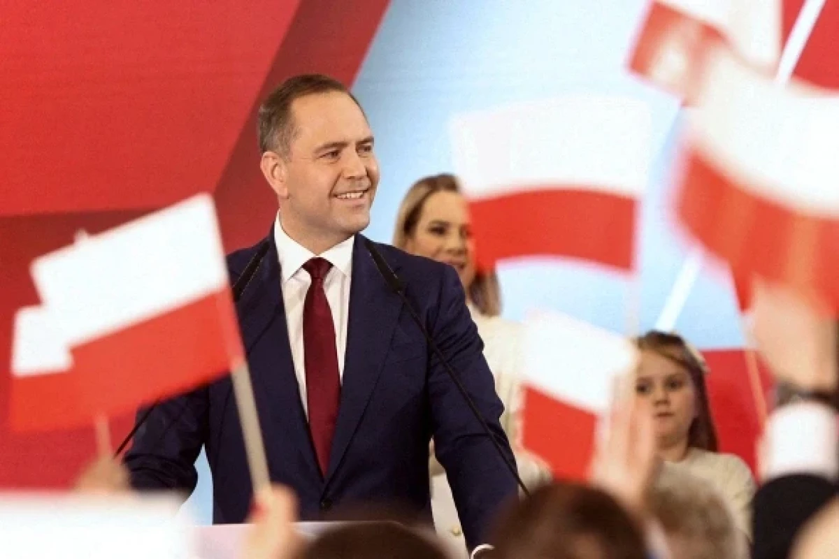 Azərbaycan lideri Polşanın yeni seçilmiş Prezidentini təbrik edib