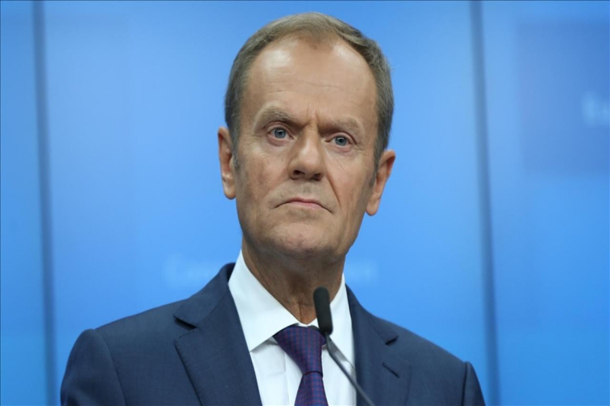 Donald Tusk Parlamentdəki etimad səsverməsində qalib gəlib