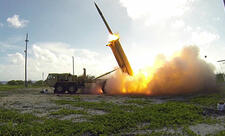 THAAD İran raketini havada zərərsizləşdirdi