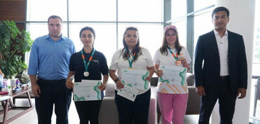 FHN-in əməkdaşı qolf yarışında qızıl medal qazanıb