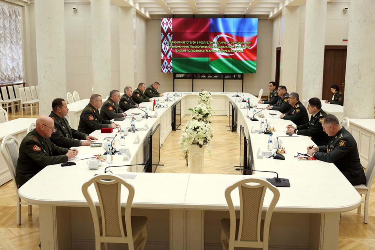 Minskdə Azərbaycan və Belarus müdafiə nazirləri görüşüb