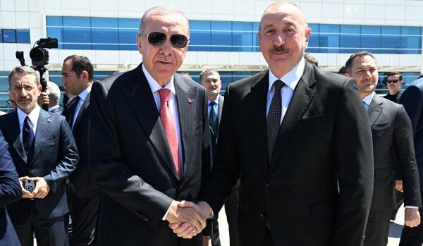 Əliyev Qəhrəmanmaraşda böyük sevgi ilə qarşılandı - Video