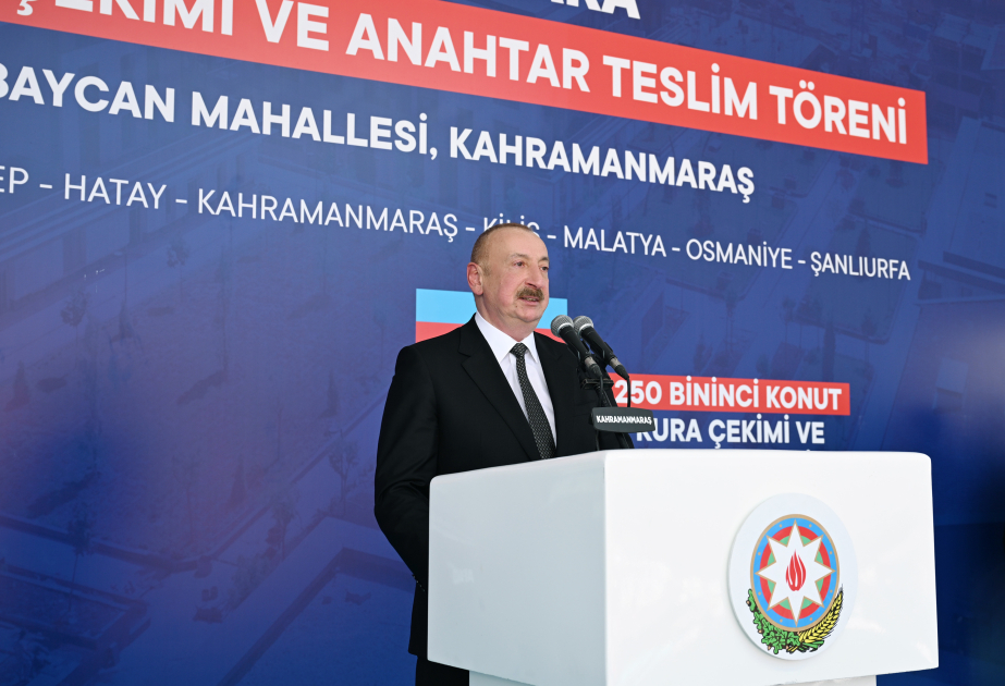 Azərbaycan Prezidenti: On minlərlə insanın yeni evlərlə təmini Ərdoğanın öz xalqına bağlılığını göstərən faktordur