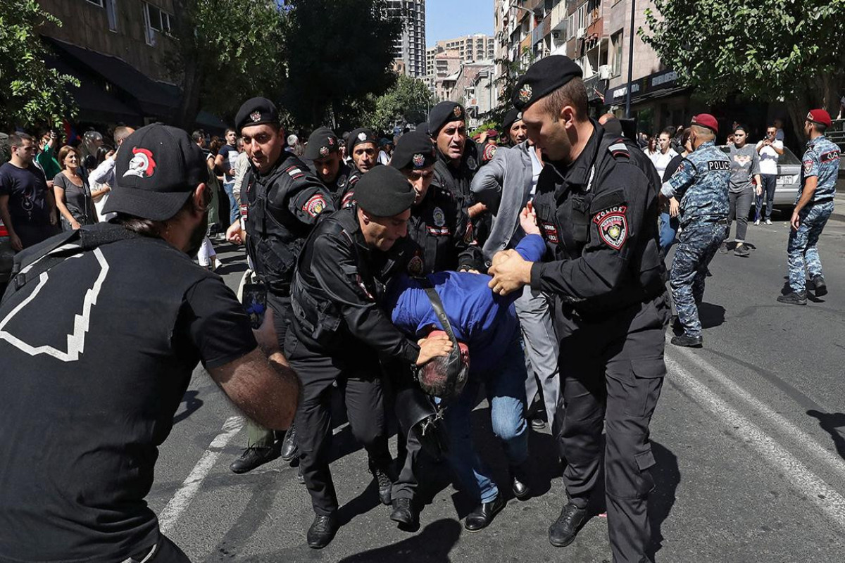 “Daşnaksutyun” üzvlərinin həbsinə başlanılıb, kütləvi aksiyalarla bağlı xəbərdarlıq edilib