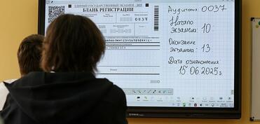 Putin humanitar ixtisaslara qəbulda tarix imtahanını dəstəklədi