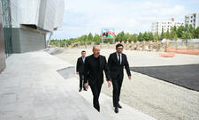 Prezident İlham Əliyev Yevlax Olimpiya İdman Kompleksində görülmüş işlərlə tanış olub - YENİLƏNİB
