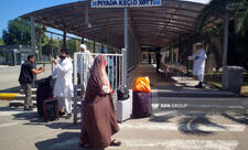 Əcnəbilərin İrandan Azərbaycana təxliyəsi davam edir