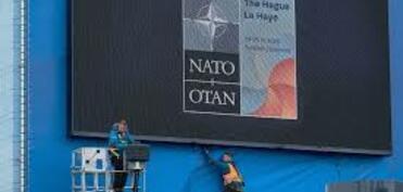 NATO-nun hərbi siyasətinə qarşı etiraz aksiyası keçirilib