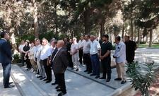 Руководство ПСПД  посетило могилу Абульфаза Эльчибея