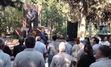 ƏHD Partiyasının rəhbərliyi Əb&uuml;lfəz El&ccedil;ibəyin məzarını ziyarət edib