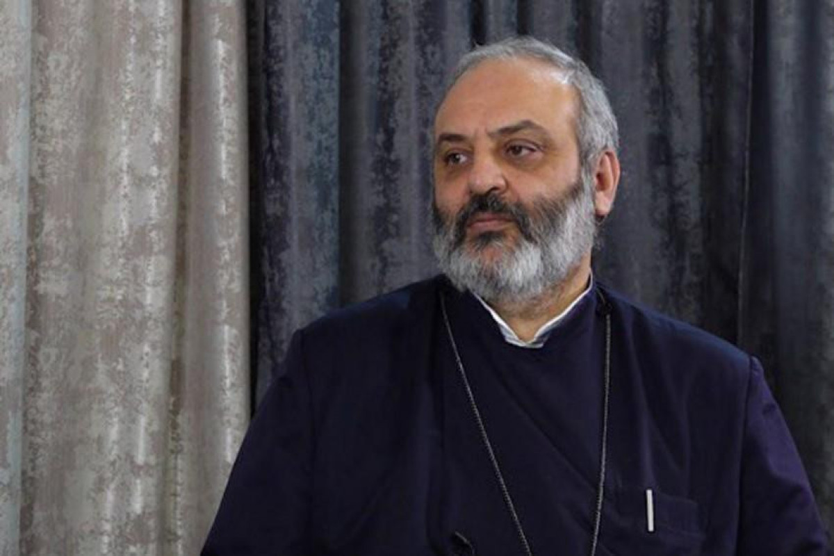 Ermənistanda məhkəmə arxiyepiskop Baqrat Qalstanyan haqqında həbs qətimkan tədbiri seçib