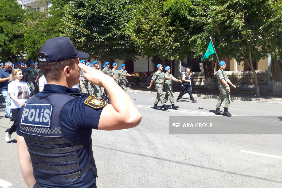 Xankəndidə Silahlı Qüvvələr Günü münasibətilə hərbçilərin yürüşü keçirilib - FOTO