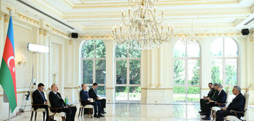 Prezident: Bəzi dairələr Azərbaycan-İran əlaqələrinə xələl gətirmək üçün şayiələrə əsaslanan məlumatlar yayıb