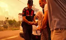 Türkiyədə meşə yanğınları davam edir, evlərə və avtomobillərə zərər dəyib - FOTOLENT