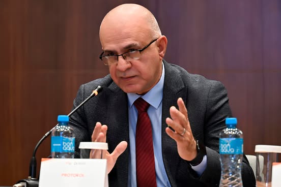 “Bu proseslər təsadüfi deyil”