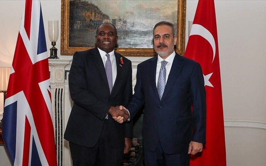 Fidan britaniyalı həmkarı ilə Yaxın Şərq, Ukrayna və İranı müzakirə edəcək