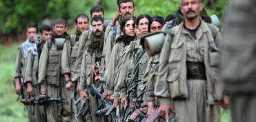 KİV: PKK silahı yerə qoymağa başlayır