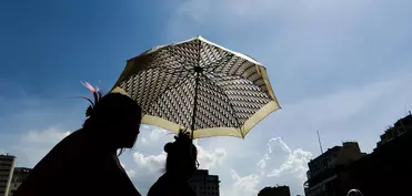 Fransada istilərə görə 1350 məktəb bağlandı