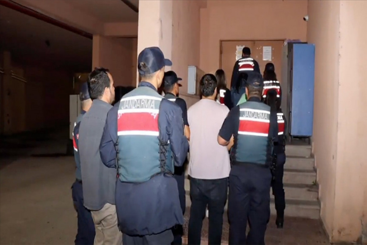 Türkiyədə FETÖ ilə əməkdaşlıqda ittiham olunan 156 nəfər saxlanılıb