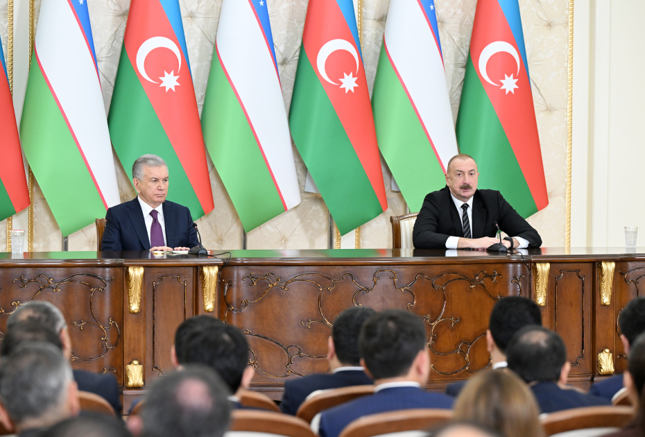 Azərbaycan və Özbəkistan Prezidentləri mətbuata bəyanatlarla çıxış edib - YENİLƏNİB