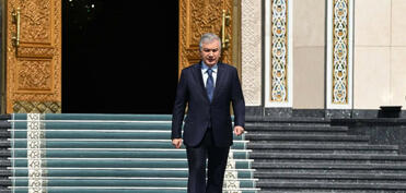 Şavkat Mirziyoyev Azərbaycana səfərə yola düşüb