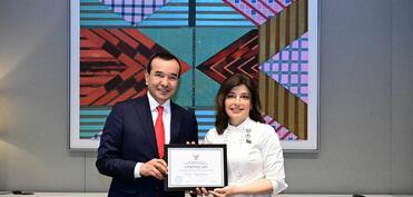 Günay Əfəndiyeva “Özbəkistanın Mədəniyyət Elçisi” ünvanı və  medalı ilə təltif edilib