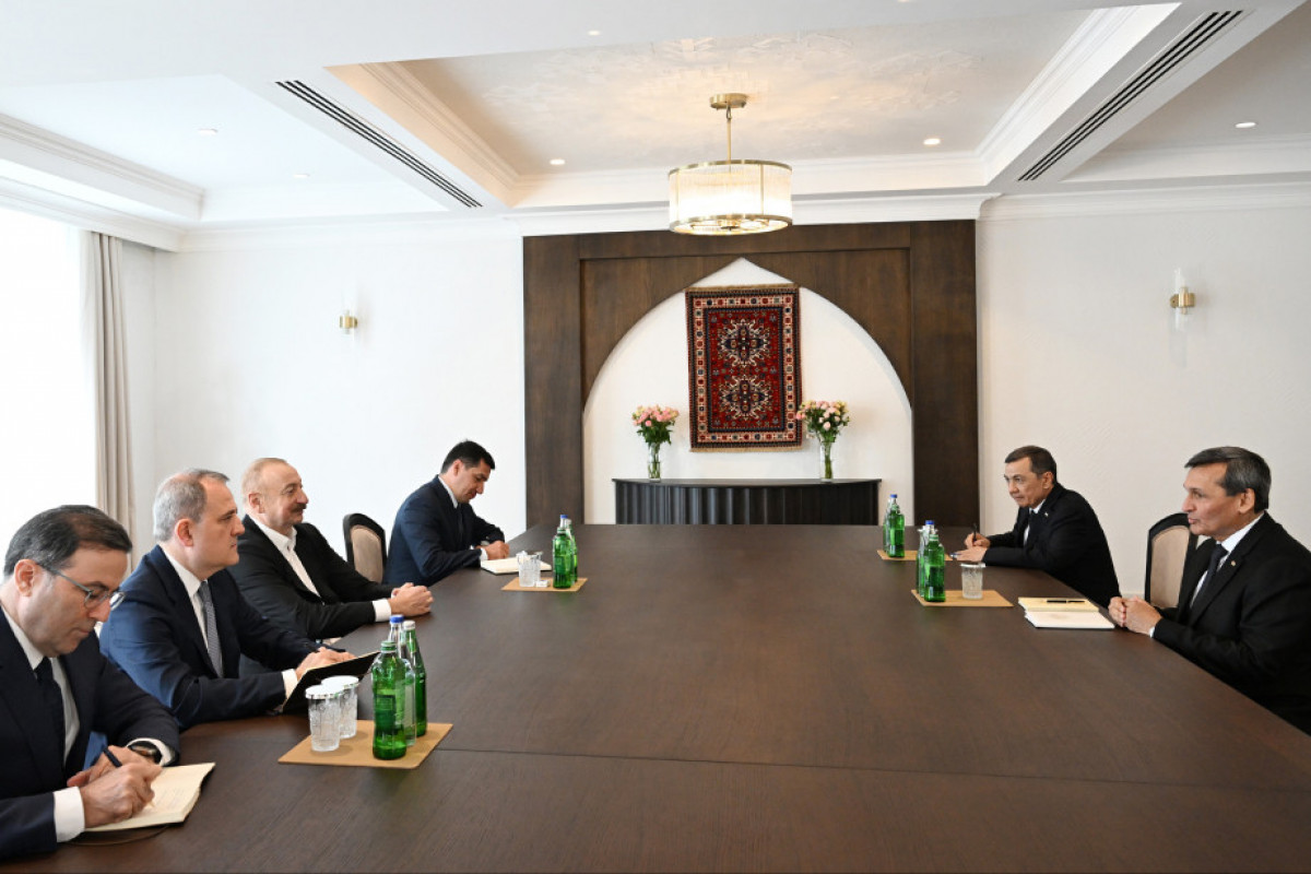 Prezident İlham Əliyev Xankəndidə Rəşid Meredovu qəbul edib