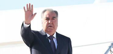 Tacikistan Prezidenti Azərbaycana səfərə gəlib