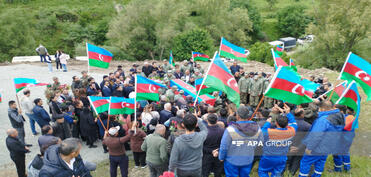 Birinci Qarabağ müharibəsində itkin düşən üç hərbçinin qalıqları Kəlbəcərdə dəfn edilib- FOTO - YENİLƏNİB