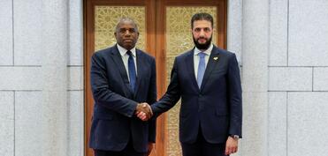 Britaniya Suriya ilə diplomatik münasibətləri bərpa edir
