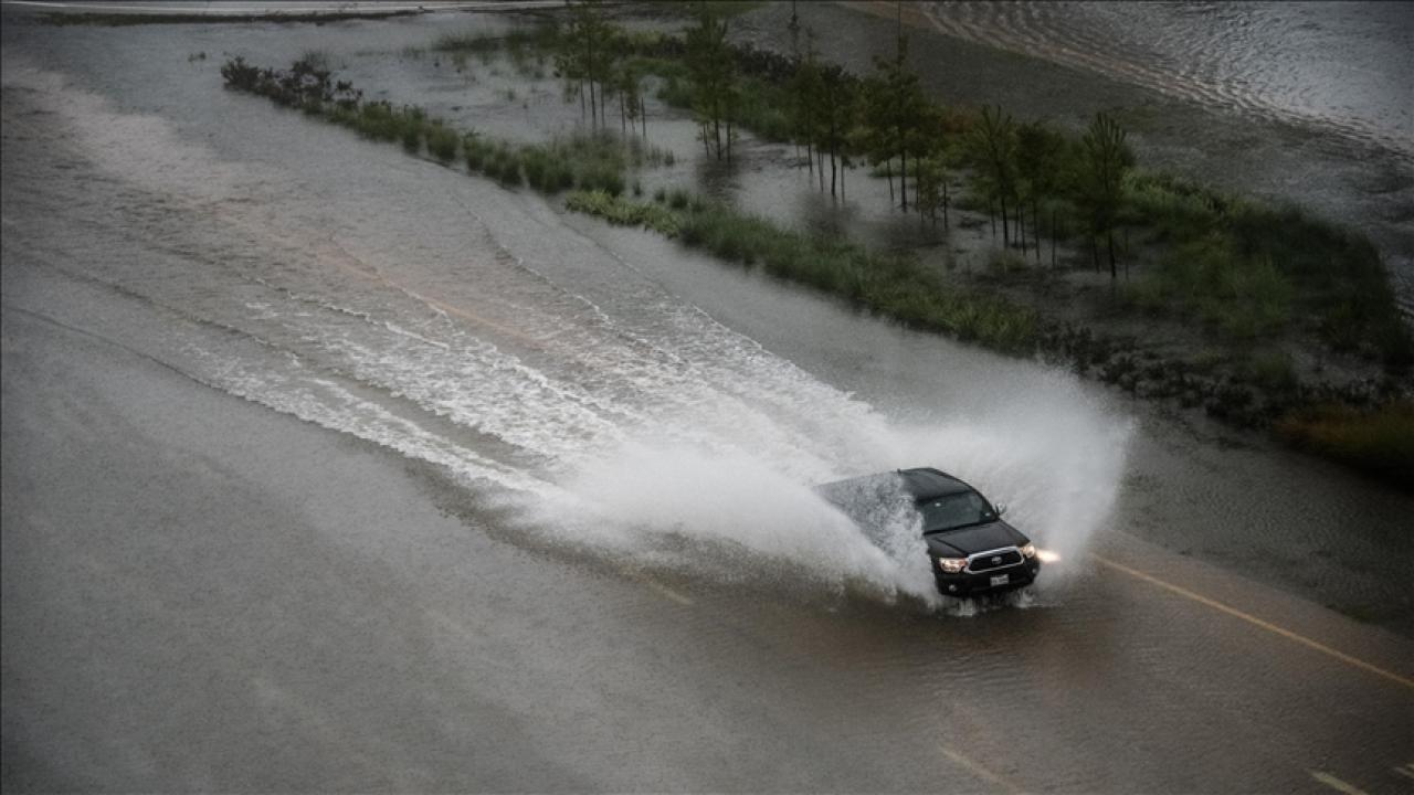 ABŞ-ın Texas ştatında daşqın: 13 ölü, 20 uşaq itkin düşüb