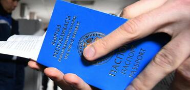 Qırğızıstan rusiyalılara pasport verilməsini dayandırıb