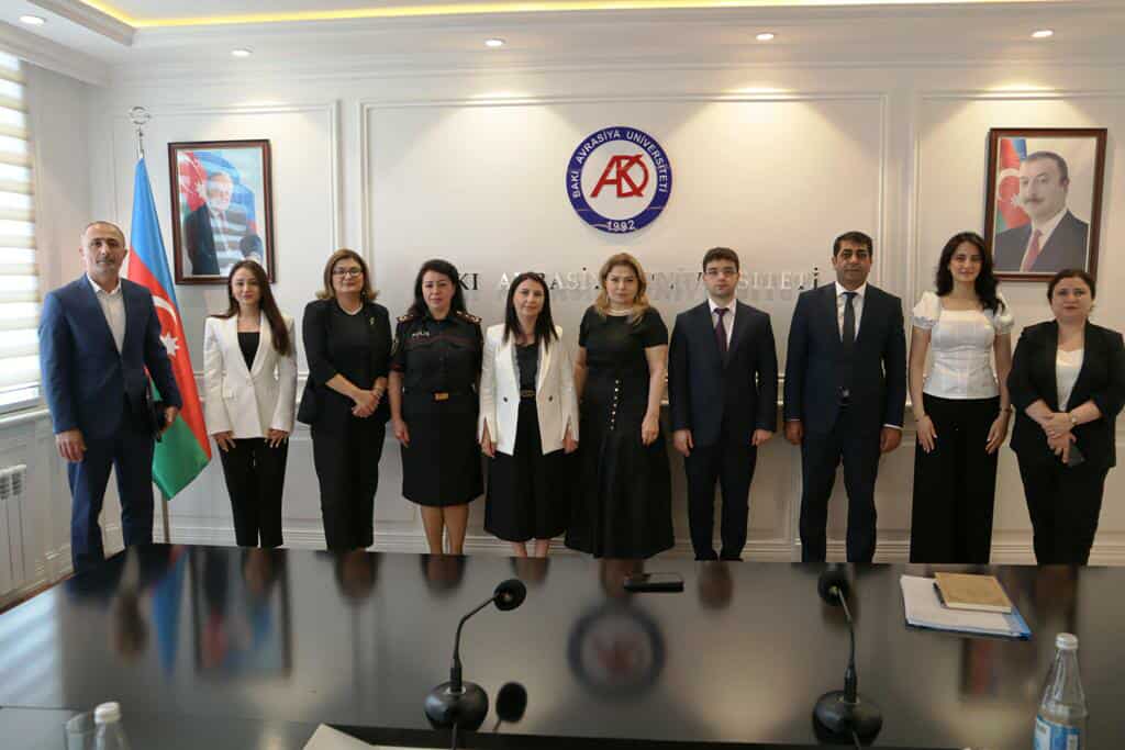 Uşaqlarla peşəkar əlaqə: Yeni çağırışlar və perspektiv bacarıqlar” adlı multidissiplinar konfrans keçirilib
