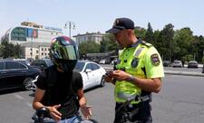 Polis ikitəkərli nəqliyyat sürücülərinə xəbərdarlıq edib