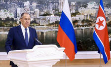 Lavrov Şimali Koreyaya səfər edib
