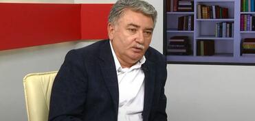 VƏTƏN ADAM...