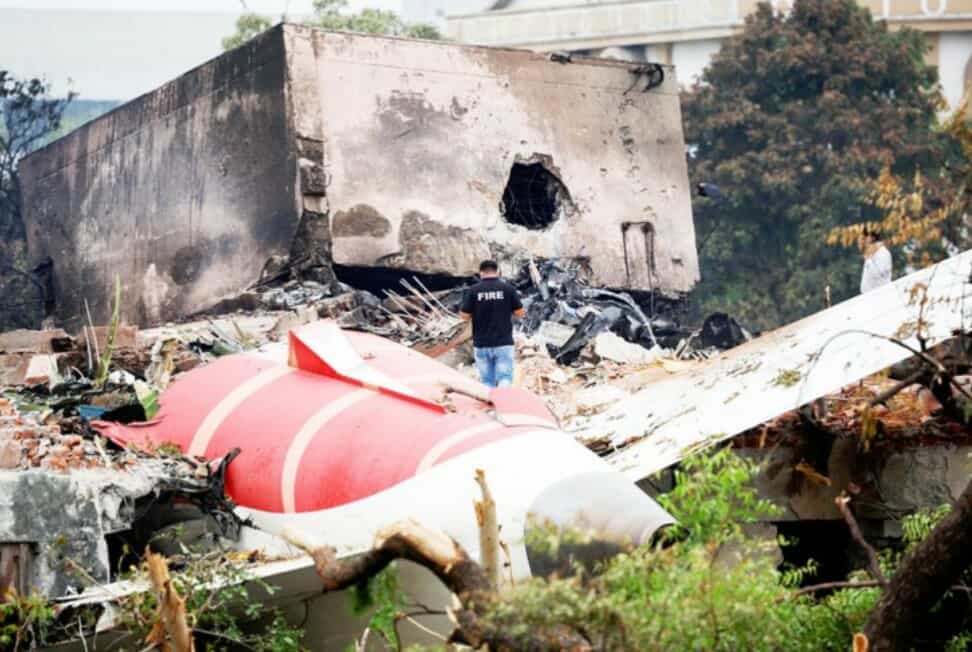 "Hindistanda Boeing 787-nin qəzaya uğramasına ekipajın səhvi səbəb ola bilər"