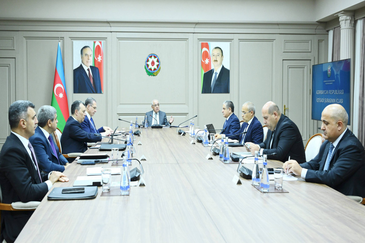 İqtisadi Şurada 2026-cı il dövlət büdcəsinin layihəsinə dair müzakirə aparılıb